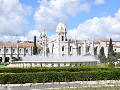 lisbon-2614622_1920