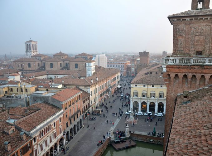 Monumenti a Ferrara