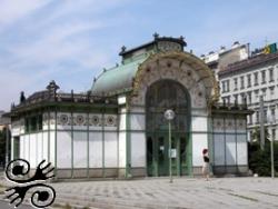 STAZIONE METROPOLITANA DI KARLSPLATZ