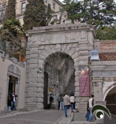 ARCO BOLLANI