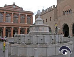 FONTANA DELLA PIGNA