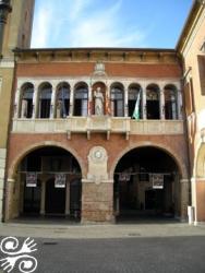 LOGGIA DEI NODARI