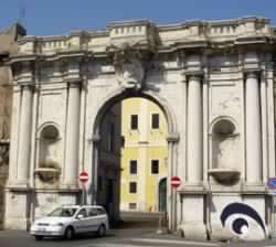 PORTA PORTESE